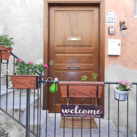 Alloggio Turistico Rizzuto - Centro Storico Bracciano  Exteriér fotografie